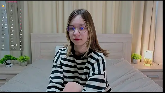 alorenna online show from March 2026 05:57:01 AM