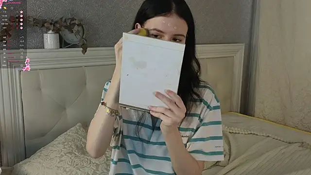 Glow hollow online show from February 2026 03:32:02 AM