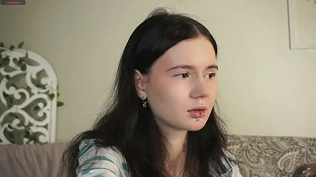 Glow hollow online show from February 2026 03:46:01 AM