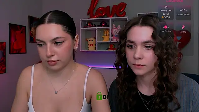 laurenmurrr online show from February 2026 11:10:01 AM