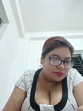 Snapshot of Elie_Hallway chatting on May 2026 07:09:01 PM Elie Hallway online show from May 2026 07:09:01 PM