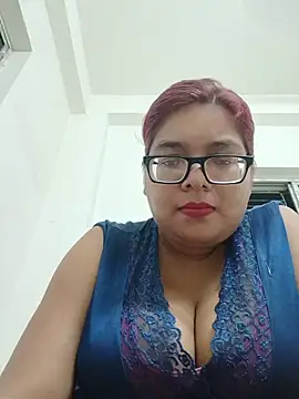 Snapshot of Elie_Hallway chatting on June 2026 05:46:01 PM Elie Hallway online show from June 2026 05:46:01 PM