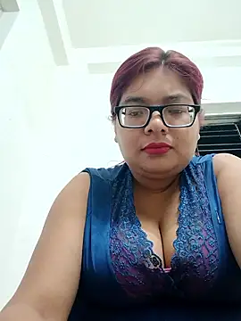 Snapshot of Elie_Hallway chatting on June 2026 06:50:01 PM Elie Hallway online show from June 2026 06:50:01 PM