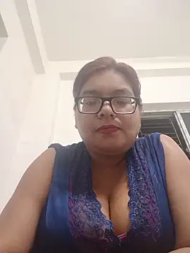 Snapshot of Elie_Hallway chatting on June 2026 06:43:02 PM Elie Hallway online show from June 2026 06:43:02 PM