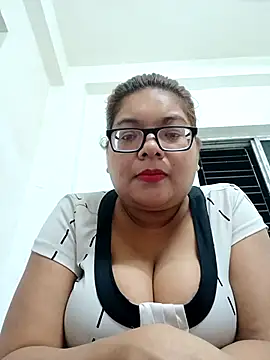 Snapshot of Elie_Hallway chatting on July 2026 06:07:02 PM Elie Hallway online show from July 2026 06:07:02 PM