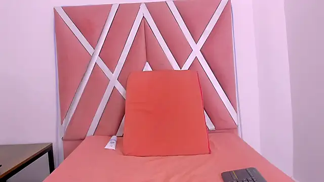 Snapshot of LIZEY_LYNCH chatting on February 2026 11:54:01 AM LIZEY LYNCH online show from February 2026 11:54:01 AM