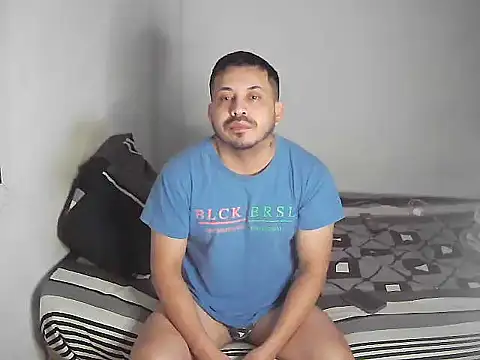 Snapshot of JonatanBail chatting on February 2026 11:30:02 PM JonatanBail online show from February 2026 11:30:02 PM