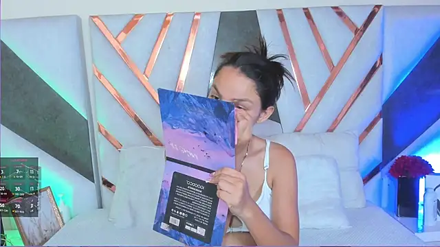 Snapshot of isa_kolins chatting on February 2026 06:28:01 PM isa kolins online show from February 2026 06:28:01 PM