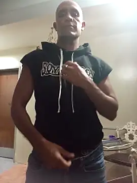 Snapshot of djmorenoo chatting on February 2026 04:25:01 PM djmorenoo online show from February 2026 04:25:01 PM