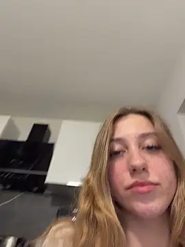 romyxxs online show from April 2026 08:02:02 PM