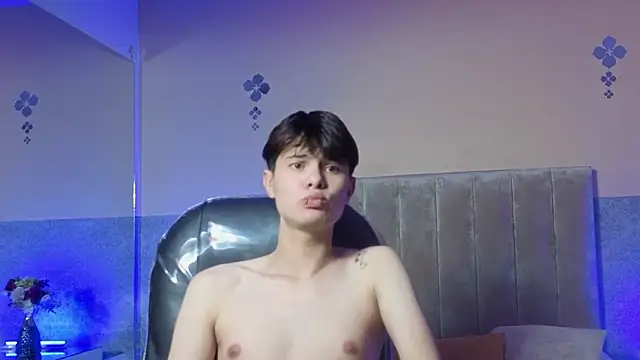 Snapshot of Derek_Sinn chatting on March 2026 07:54:02 AM Derek Sinn online show from March 2026 07:54:02 AM