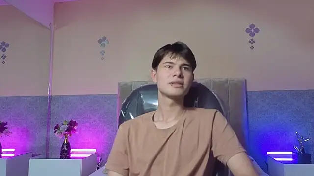 Snapshot of Derek_Sinn chatting on March 2026 08:15:01 PM Derek Sinn online show from March 2026 08:15:01 PM