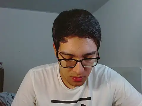 Snapshot of NickFin chatting on July 2026 02:06:02 AM NickFin online show from July 2026 02:06:02 AM
