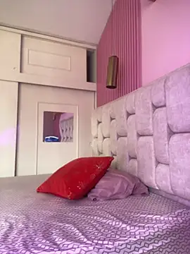 Snapshot of SoftDoll- chatting on February 2026 02:43:02 PM SoftDoll- online show from February 2026 02:43:02 PM