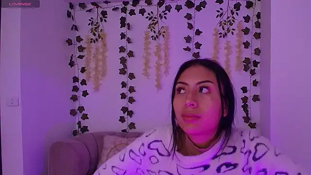 Stephanie Fontaine online show from March 2026 01:17:02 PM