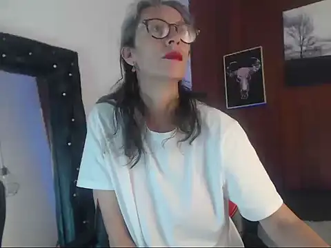 Snapshot of laurasofia45 chatting on February 2026 07:37:01 AM laurasofia45 online show from February 2026 07:37:01 AM