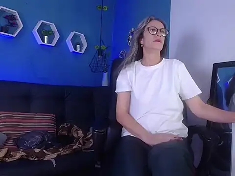 Snapshot of laurasofia45 chatting on March 2026 10:17:02 AM laurasofia45 online show from March 2026 10:17:02 AM