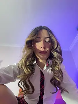 Snapshot of kloe__t18 chatting on February 2026 02:24:01 PM kloe t18 online show from February 2026 02:24:01 PM