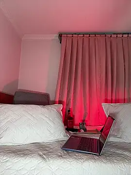 Snapshot of kloe__t18 chatting on February 2026 05:14:01 PM kloe t18 online show from February 2026 05:14:01 PM