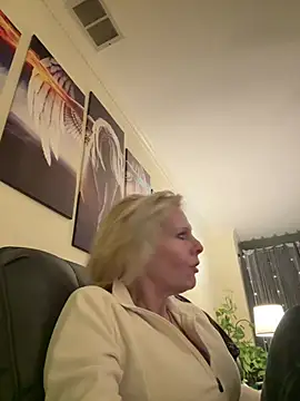 Snapshot of FireAfterDark chatting on February 2026 04:07:01 AM FireAfterDark online show from February 2026 04:07:01 AM