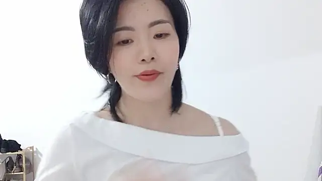 Snapshot of Nikishine chatting on March 2026 11:04:01 AM Nikishine online show from March 2026 11:04:01 AM