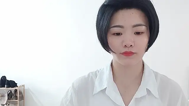 Snapshot of Nikishine chatting on March 2026 01:44:01 AM Nikishine online show from March 2026 01:44:01 AM