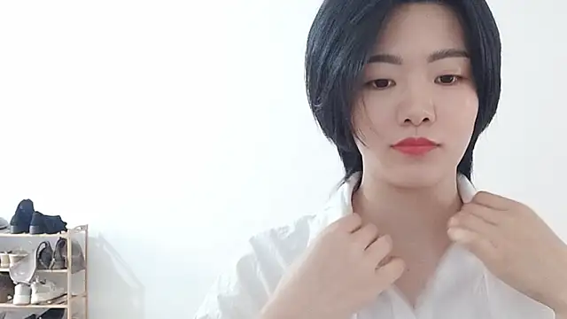 Snapshot of Nikishine chatting on April 2026 02:44:02 AM Nikishine online show from April 2026 02:44:02 AM