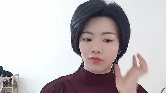 Snapshot of Nikishine chatting on April 2026 01:33:01 AM Nikishine online show from April 2026 01:33:01 AM