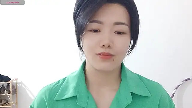 Snapshot of Nikishine chatting on April 2026 01:41:02 PM Nikishine online show from April 2026 01:41:02 PM