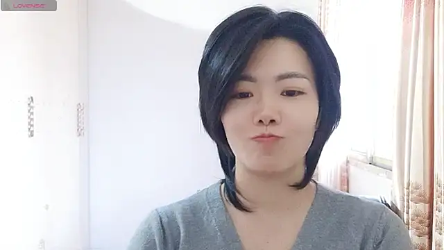 Snapshot of Nikishine chatting on May 2026 10:42:01 AM Nikishine online show from May 2026 10:42:01 AM