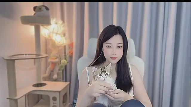 Yumi yuni online show from May 2026 01:16:02 PM
