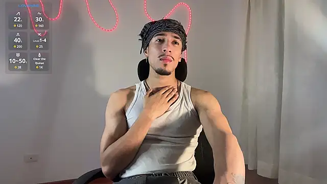 Snapshot of rafael_stone11 chatting on February 2026 01:21:02 AM rafael stone11 online show from February 2026 01:21:02 AM