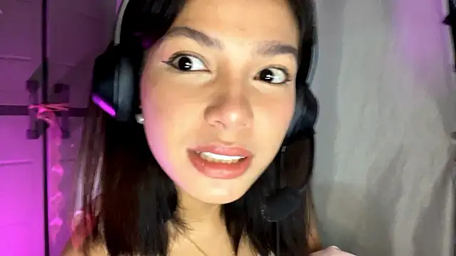 ConstancePorrini online show from February 2026 06:34:01 AM