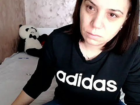 Snapshot of LorraGrey chatting on February 2026 06:39:02 AM LorraGrey online show from February 2026 06:39:02 AM