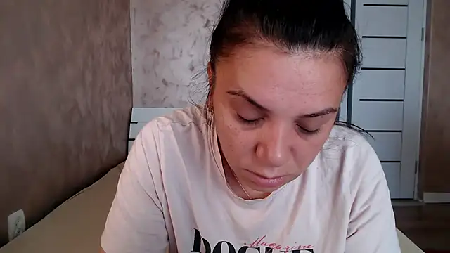 Snapshot of LorraGrey chatting on July 2026 03:33:02 AM LorraGrey online show from July 2026 03:33:02 AM