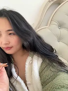 Snapshot of mimi-love13 chatting on February 2026 05:35:01 AM mimi-love13 online show from February 2026 05:35:01 AM