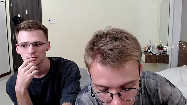 NikiKerryCum online show from April 2026 11:57:02 AM