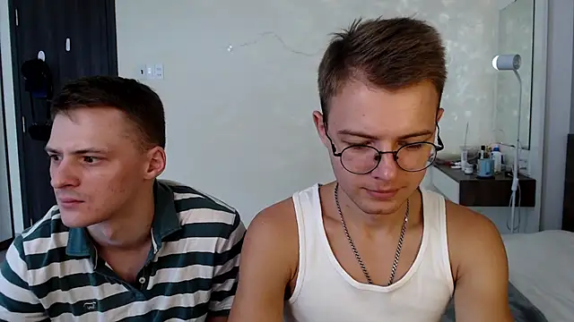 NikiKerryCum online show from June 2026 02:00:01 AM