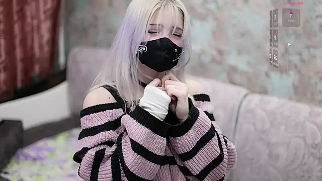 Snapshot of Yunakiss chatting on February 2026 07:44:02 PM Yunakiss online show from February 2026 07:44:02 PM