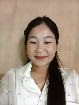 Snapshot of Dunk-namic chatting on April 2026 12:24:01 AM Dunk-namic online show from April 2026 12:24:01 AM