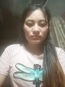 Snapshot of Momo-biki chatting on May 2026 10:15:01 PM Momo-biki online show from May 2026 10:15:01 PM