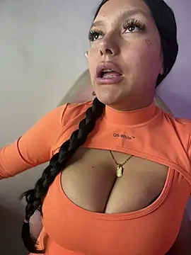 Snapshot of Miia__Taylor chatting on February 2026 02:54:01 AM Miia Taylor online show from February 2026 02:54:01 AM