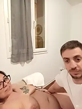 pulpeuse64 online show from March 2026 08:24:02 PM