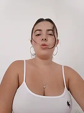 Snapshot of lyss_muller chatting on July 2026 02:46:01 PM lyss muller online show from July 2026 02:46:01 PM
