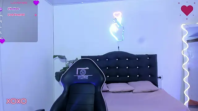 Snapshot of MILAH_TAY chatting on February 2026 11:37:02 AM MILAH TAY online show from February 2026 11:37:02 AM