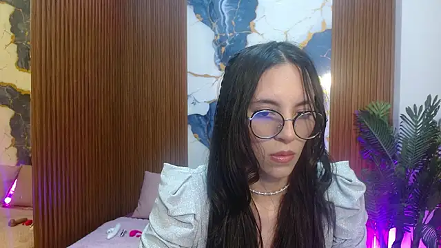 Snapshot of Athenaa_tay chatting on February 2026 07:19:02 PM Athenaa tay online show from February 2026 07:19:02 PM