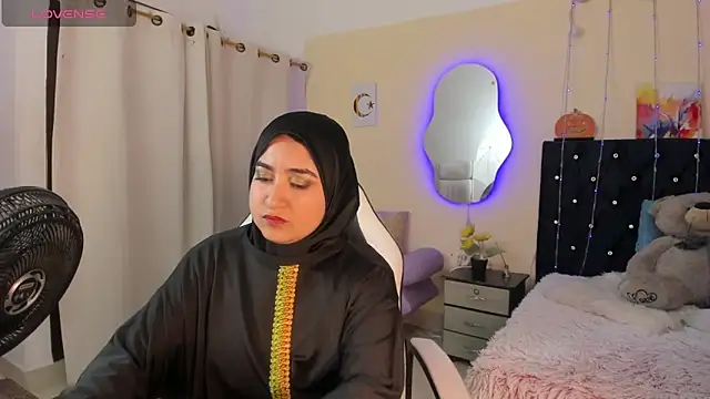 SamiraAwada online show from April 2026 07:20:02 PM