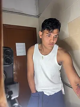 Snapshot of DavShi chatting on February 2026 11:53:02 PM DavShi online show from February 2026 11:53:02 PM