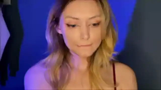 Leecey online show from February 2026 11:23:01 PM