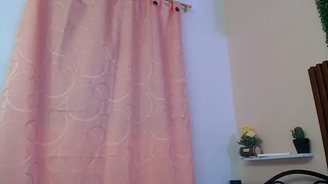 Snapshot of calimasalas2 chatting on February 2026 11:23:02 PM calimasalas2 online show from February 2026 11:23:02 PM